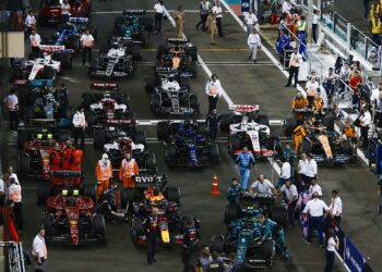 Po prostu „niemożliwe” jest sprawdzenie każdej części w każdym samochodzie F1