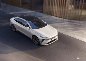 Nio ET7 elektryczny sedan przejeżdża 648 mil na jednym ładowaniu