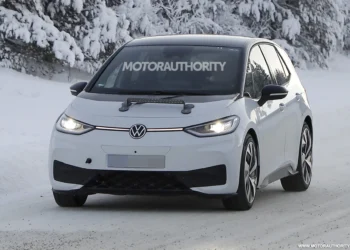 2024 Volkswagen ID.3 GTX elektryczny hot hatch zauważony