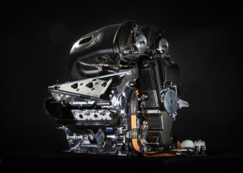 Jak silniki F1 osiągają 1,000 KM