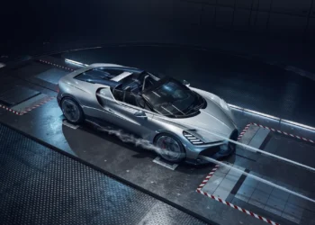 Głęboka analiza: aerodynamika Bugatti Mistral roadster