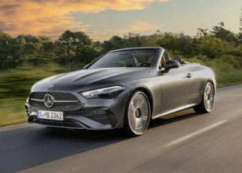 Mercedes-Benz opuszcza dach na CLE-Class